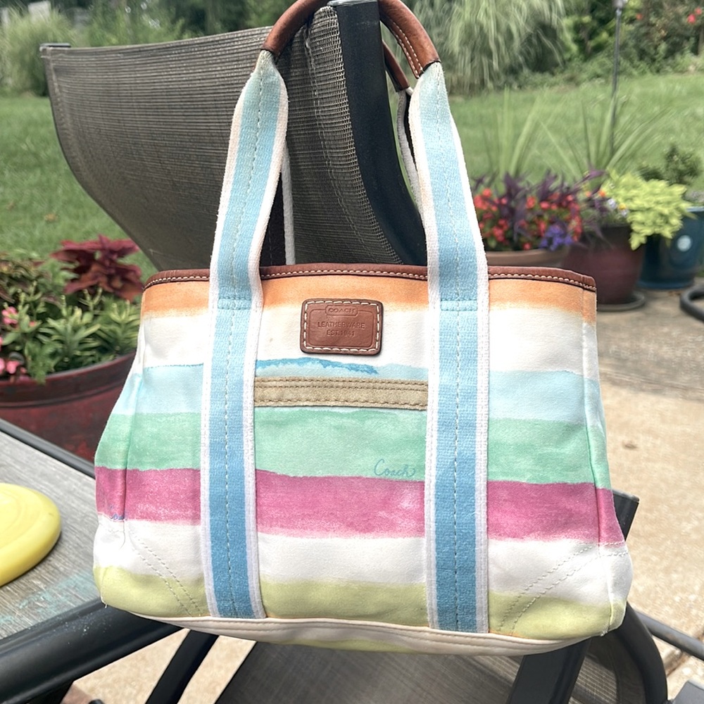 Coach Hampton stripe hand bag 10067 multi colors